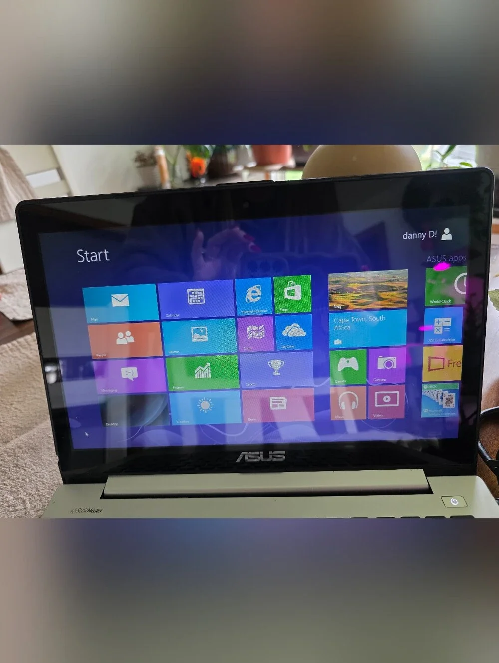 ​ASUS S400C Touchscreen Ultrabook/Laptop with Charger – Excellent Very Light Use